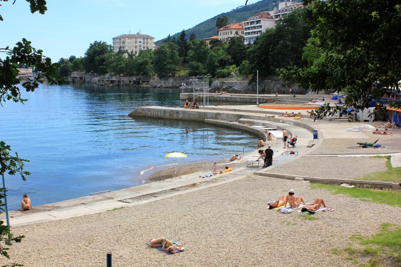 Apartments With A Parking Space Lovran, Opatija - 7869 Dış mekan fotoğraf